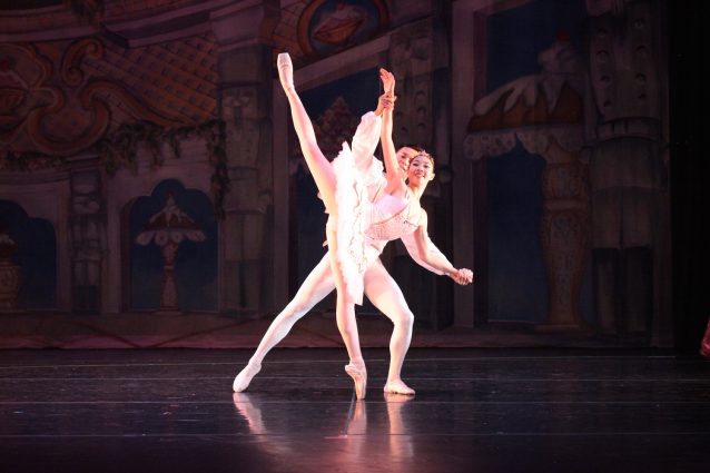 A scene from Metropolitan Ballet Theatre’s “The Nutcracker.”