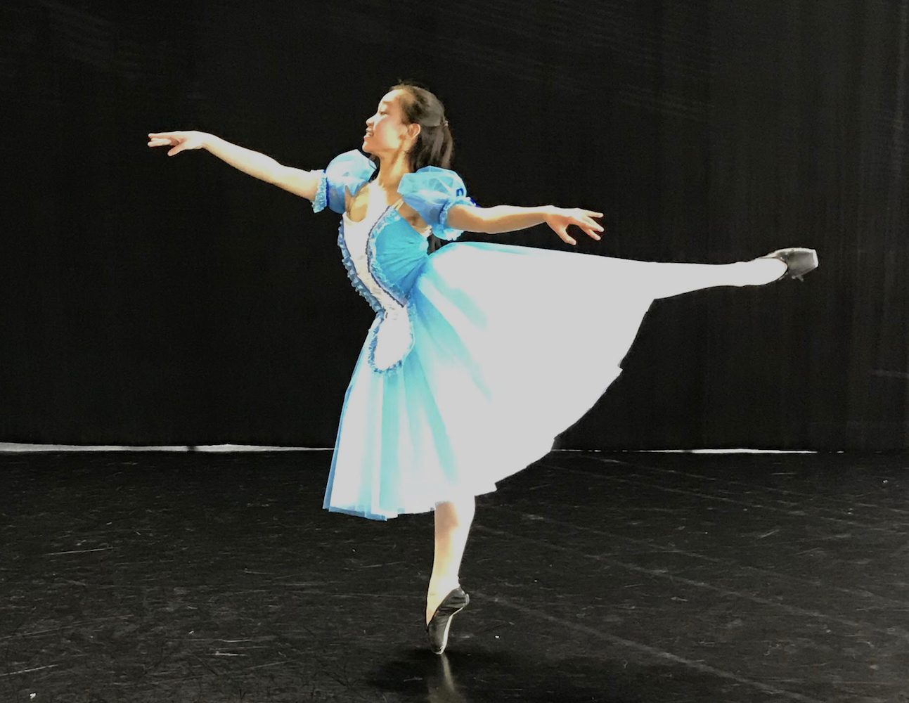 Gallery 1 - Victoria Chai portrays Alice in Metropolitan Ballet Theatre's 
