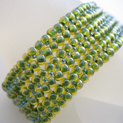 Creative Jewelry Making: Flat Herringbone Stitch Bracelet